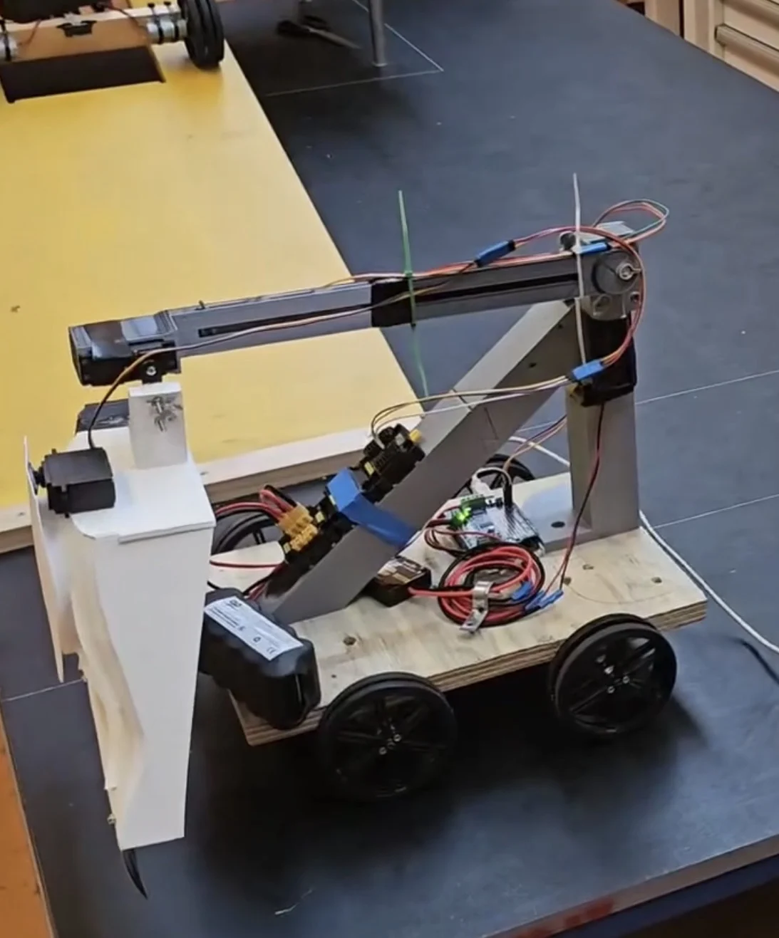 The assembled robot in its closed configuration.